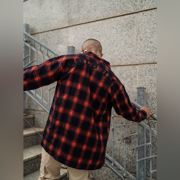 Men’s Sinner’s Attire button down casual long sleeve size L but fits like XL - Picture 6 of 7